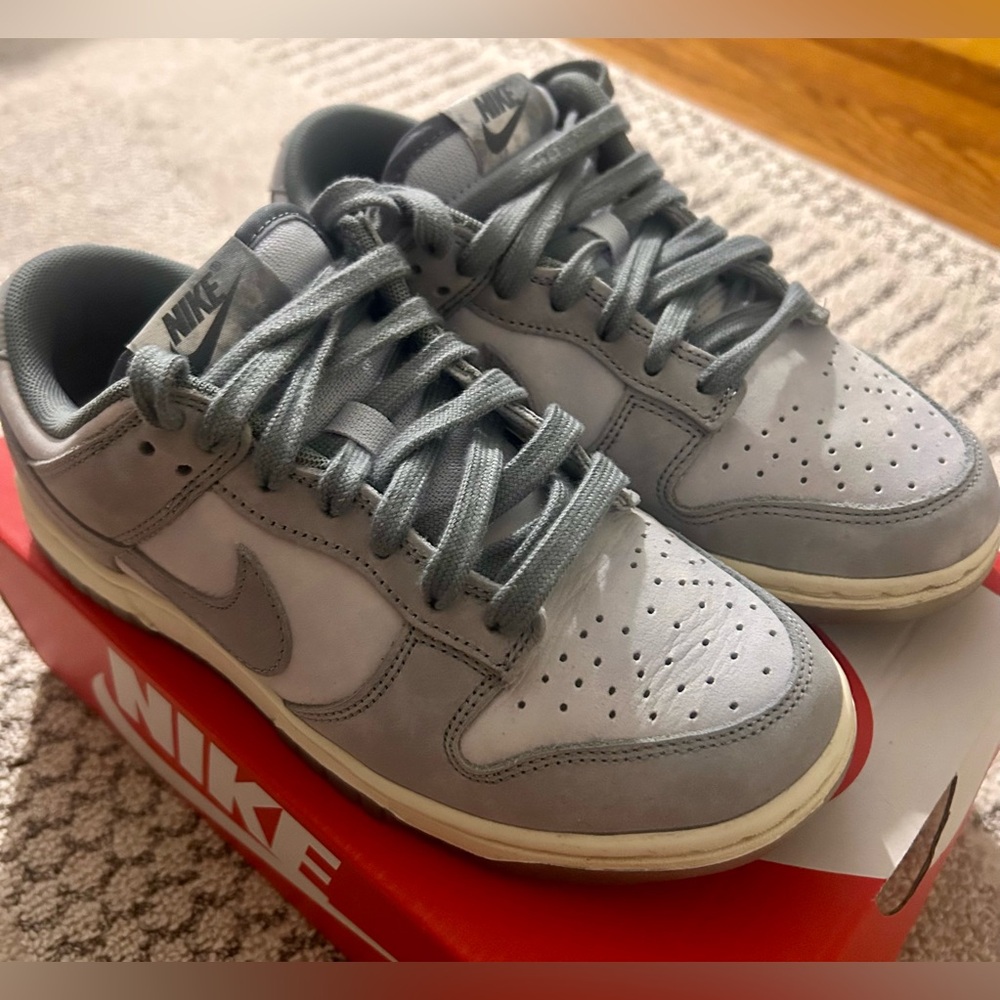 Nike Dunks Sneaker